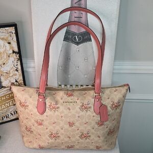 Coach Gallery Floral Tote